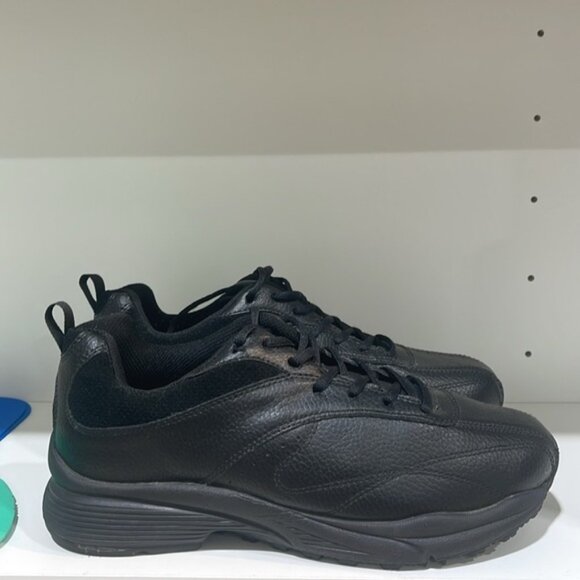 Orthofeet Barcelona Men’s Diabetic Leather Shoes - Picture 3 of 8